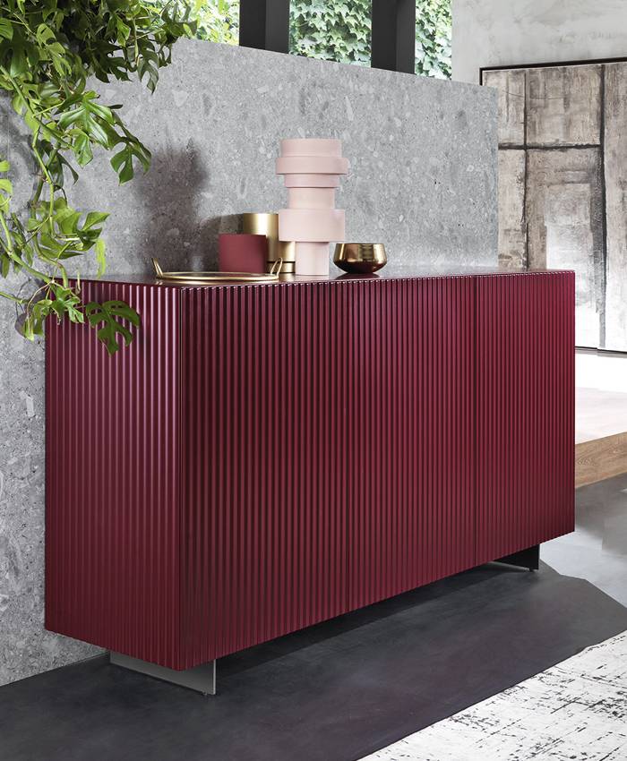 Onda lacquered wood sideboard with engraved surfaces Riflessi