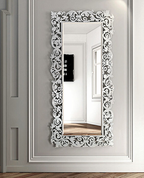 specchi con cornice specchiante