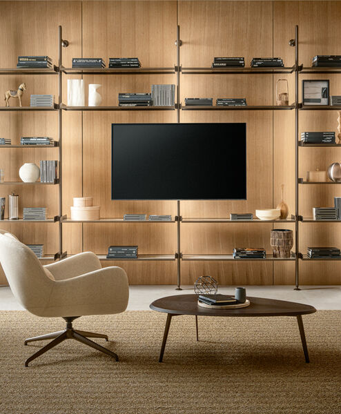 Libreria componibile a parete con braccio porta TV - Techwall, Riflessi