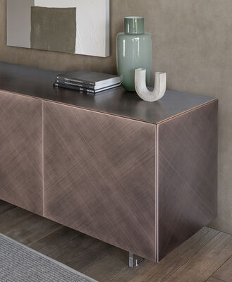 madia essenzia riflessi