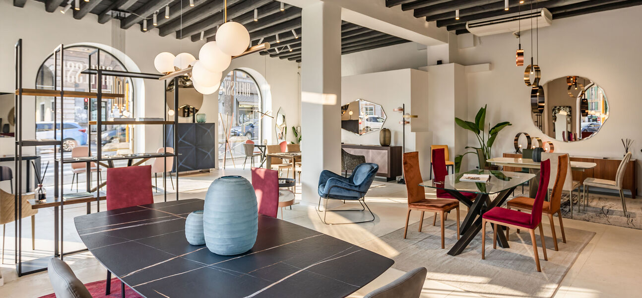 Negozio Arredamento Brescia, Riflessi