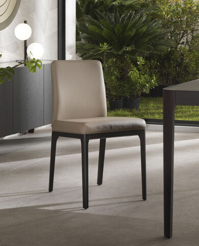 sedia imbottita moderna