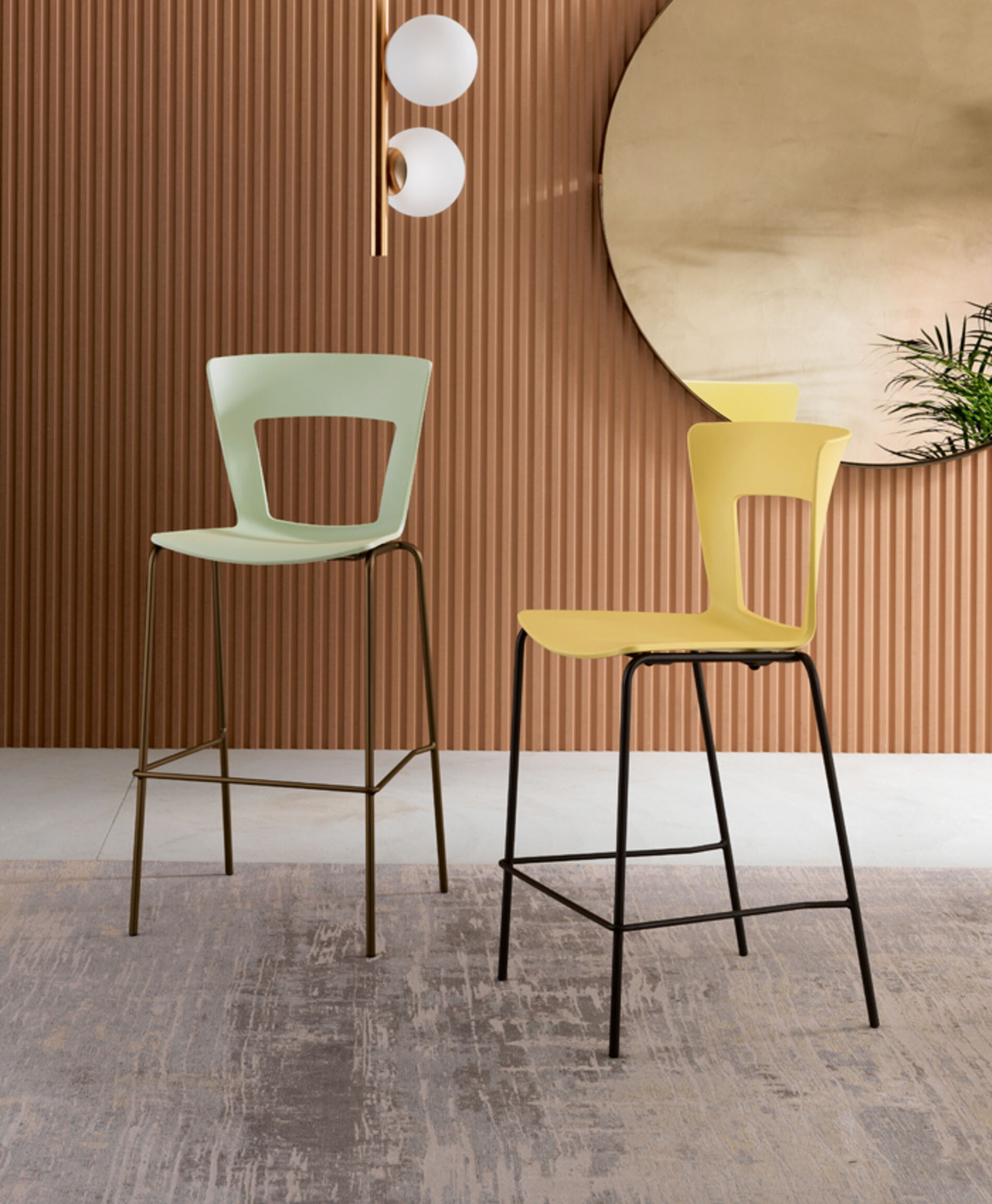 sedia polipropilene sgabello