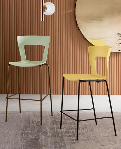 sgabello in polipropilene