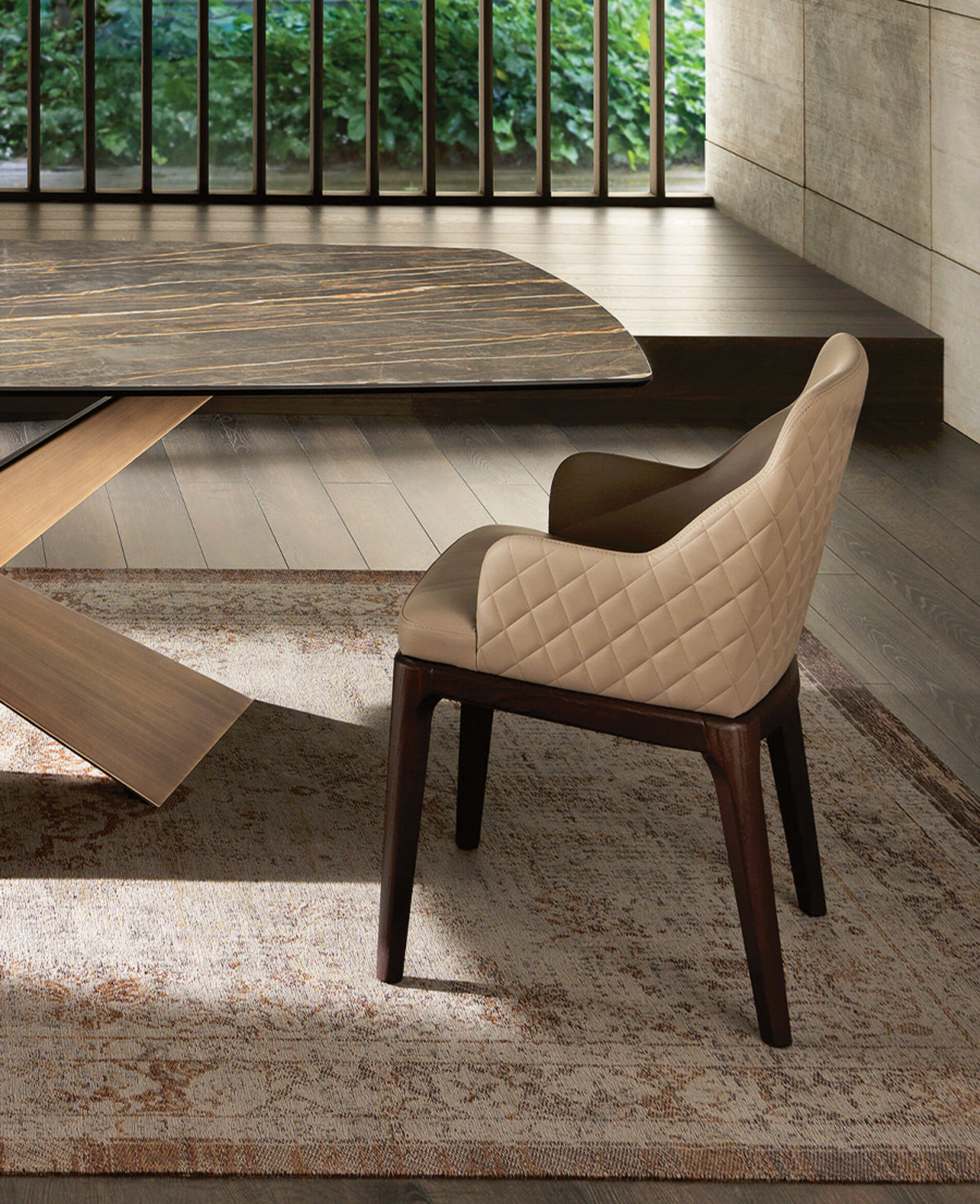 margot sedia riflessi