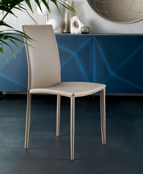 sara sedia cuoio riflessi