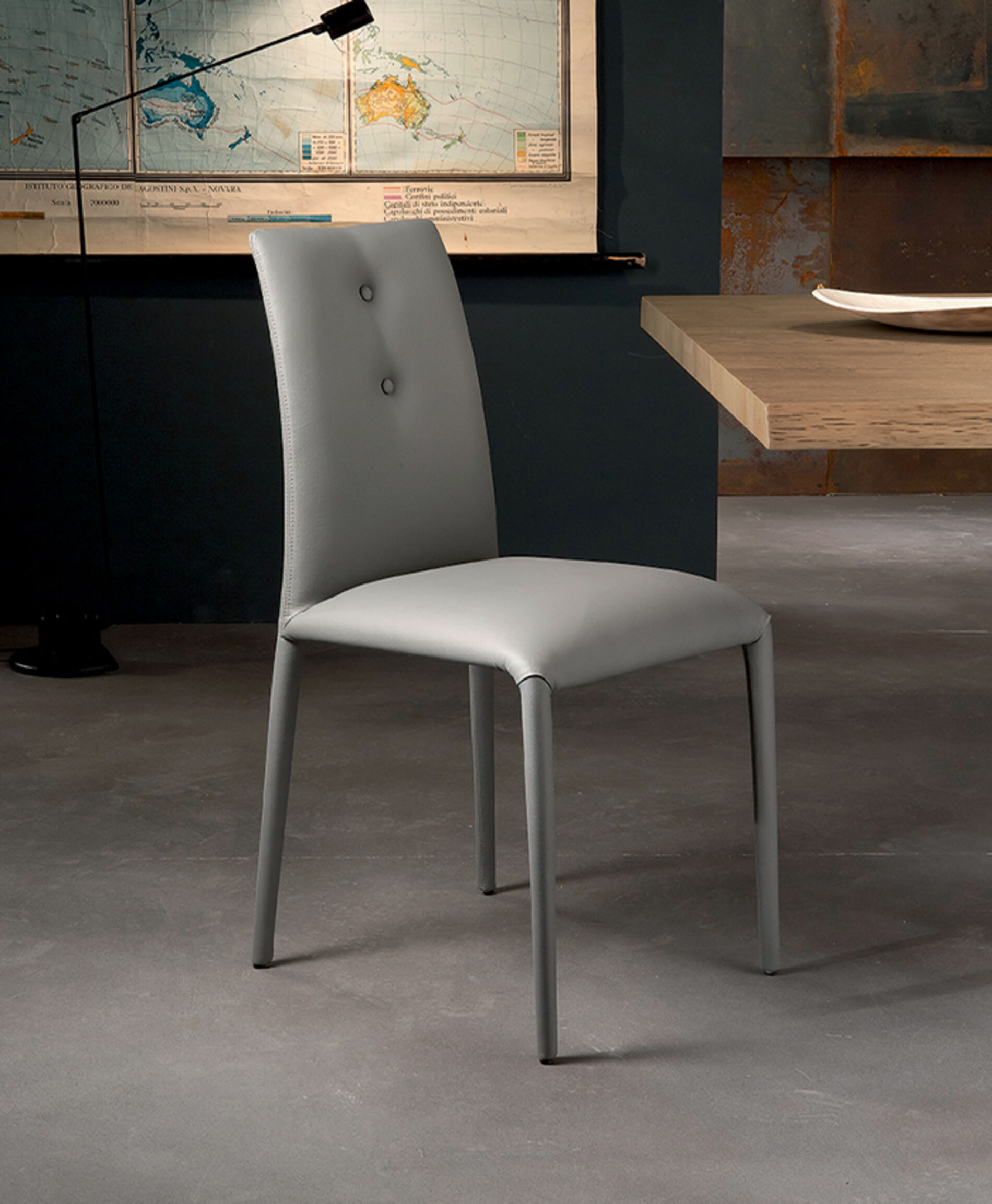 sedia schienale flessibile