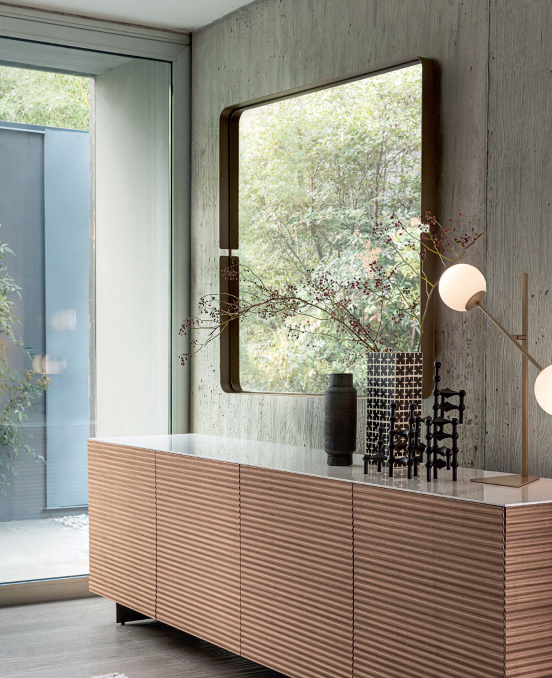 Specchio grande con cornice, specchio quadrato di design - Omega, Riflessi