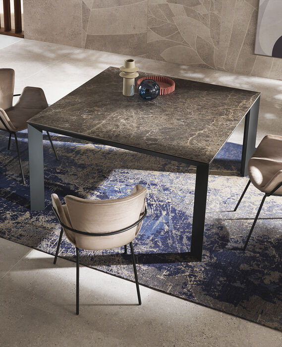 Tavolo quadrato allungabile per sala da pranzo con piano in ceramica - Manhattan, Riflessi