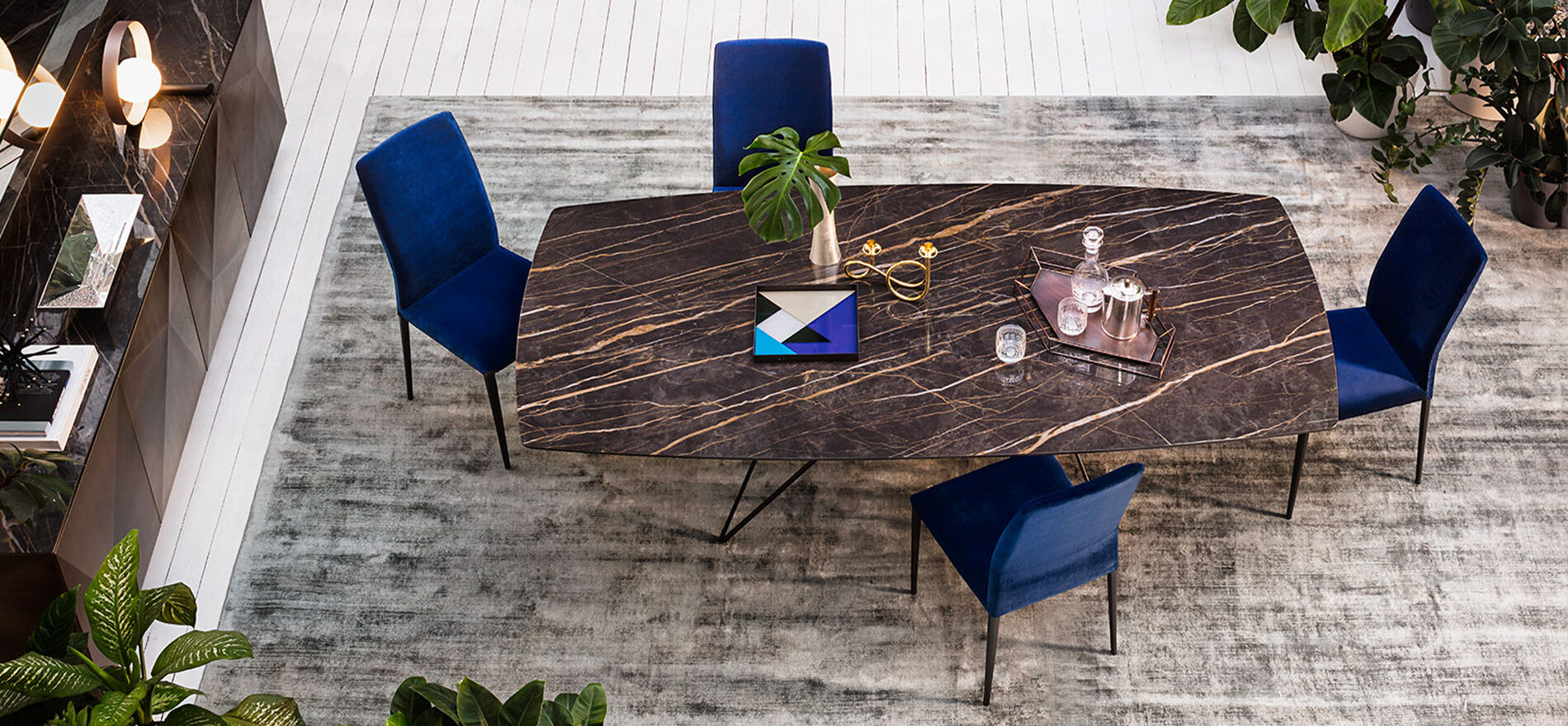 tavolo pegaso ceramica riflessi