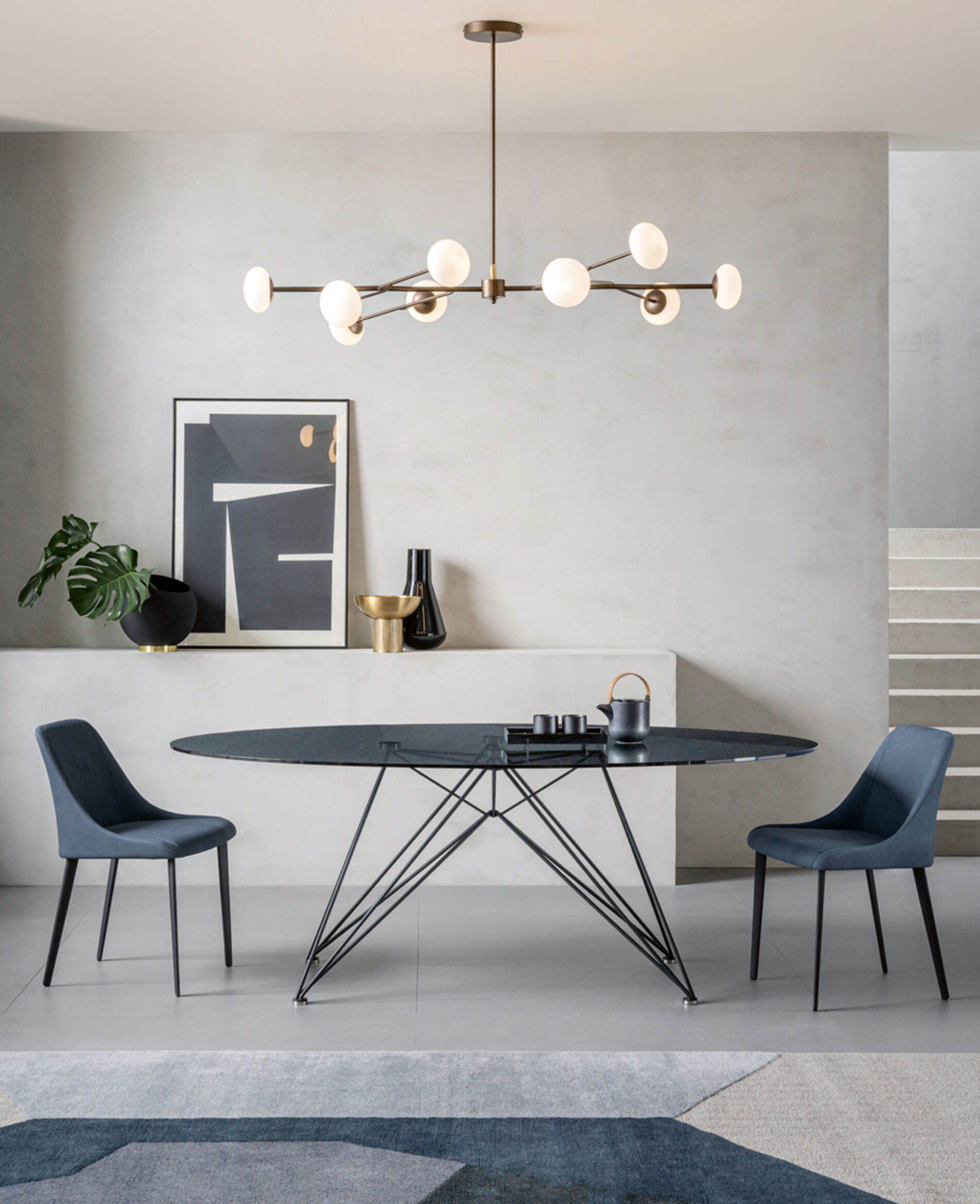 tavolo moderno in cristallo