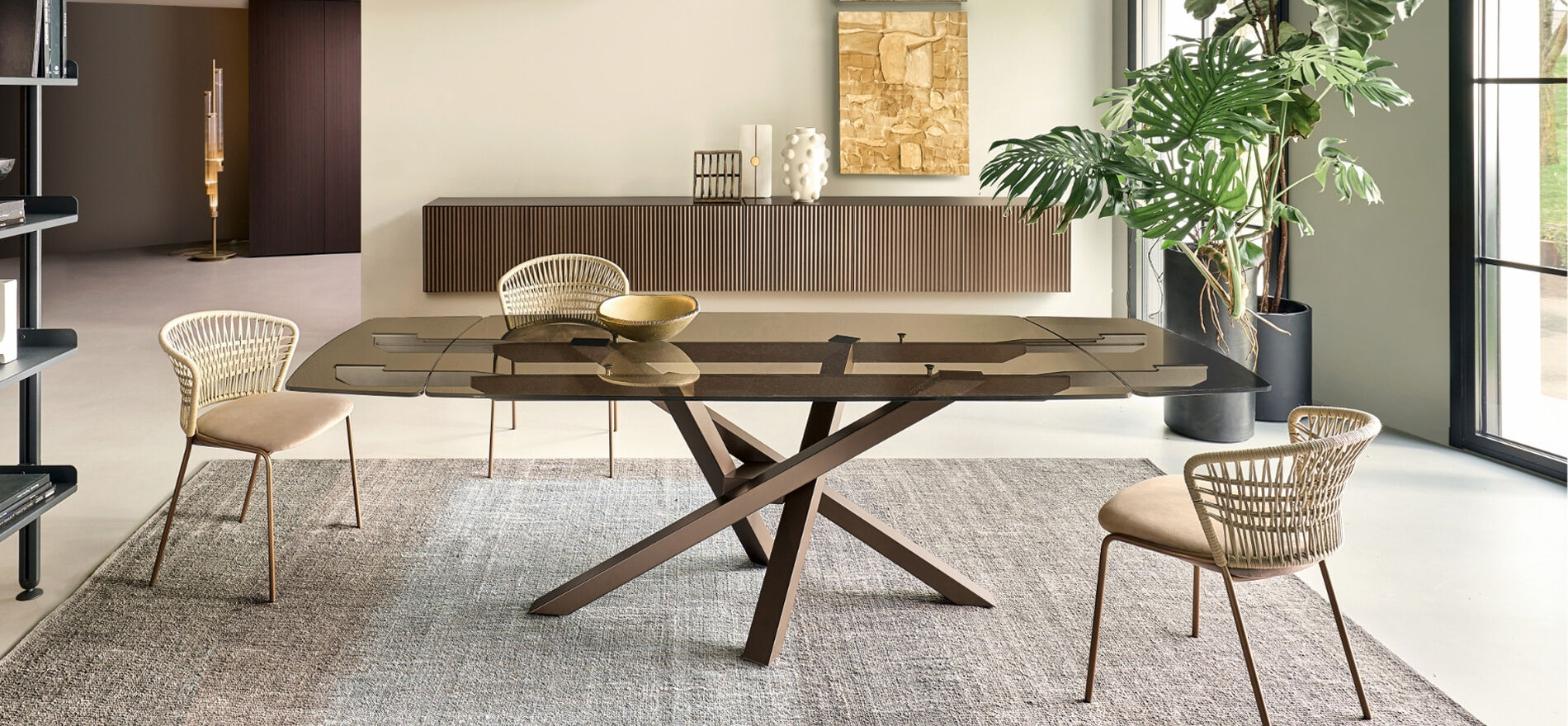 shangai bronzato hero desk